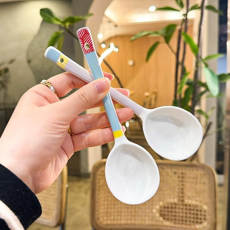 5 пар керамических палочек для еды, японские нескользящие палочки для суши, бытовая кухонная посуда, легко моющаяся, набор столовых приборов с ложкой, подарочный набор