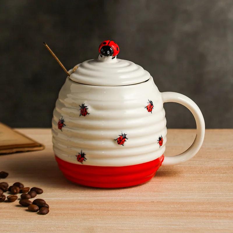 15.8oz/450ml Ceramic Coffee Mug with Handle and Lid Water Cup Ladybug Butterfly Bee Decor Tea Cup for Birthday Christmas Gifts