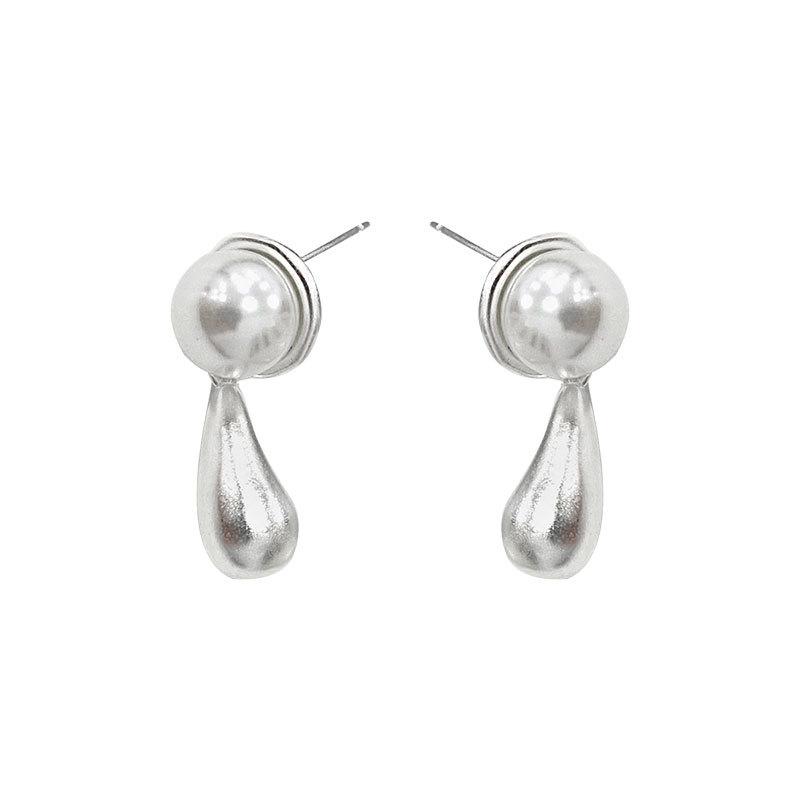 High-end French Retro Pearl Water Drop Earrings Lady Style Light Luxury Niche Design Sense Women