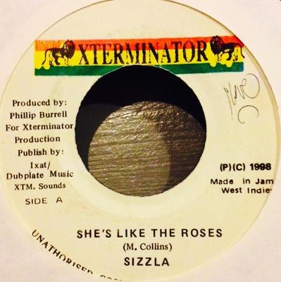 7-дюймовая пластинка SIZZLA - Она как розы НИКАКОЙ Xterminator 1998 Ямайка Регги, Ска и Даб Б/У