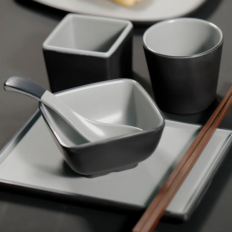 WOHO Melamine Rectangular Dining Plates (Set of 5)