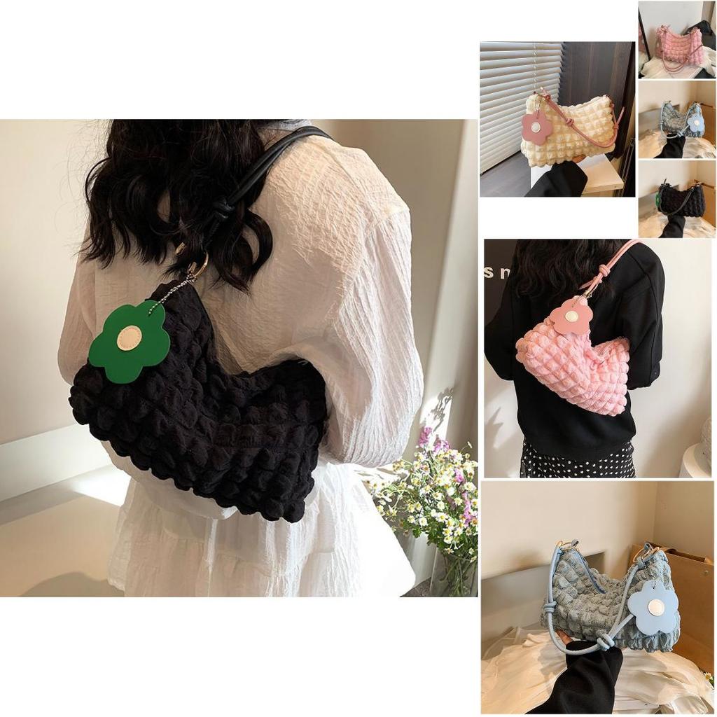 Chic Nylon Wrinkle Handbag For Women 2024 Trendy Fashionable Shoulder Bag