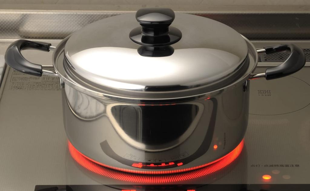 Yoshikawa Кастрюля 24 см с крышкой Совместима с огнем Интегрированная Цубаме Сандзё Сделано в Японии SJ3397 Двуручная 5,3 л IH/Открытый