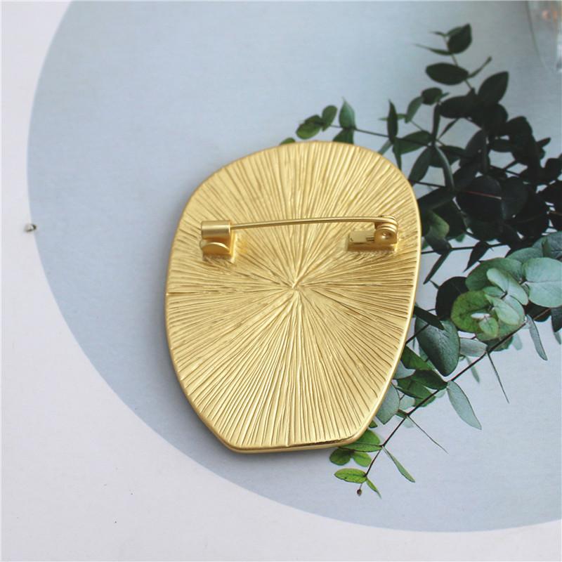 Новая абстрактная матовая золотая брошь для лица, винтажная булавка для пальто, аксессуары для костюма, женские и мужские украшения