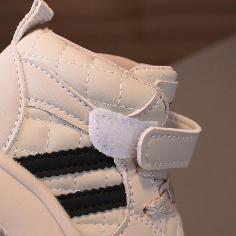 Детская обувь для малышей Весна и осень Новые спортивные туфли для мальчиков Мягкая подошва Детская повседневная обувь Кроссовки для девочек на липучках