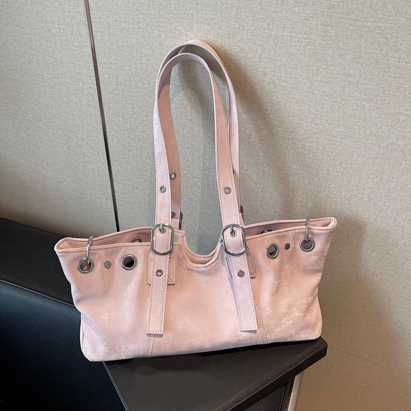 Полая заклепка Пряжка ремня Сумка-тоут через плечо под мышкой Большой вместимости Дизайнерская женская сумка-тоут Модная сумка для поездок на работу Сумка с верхней ручкой CLE