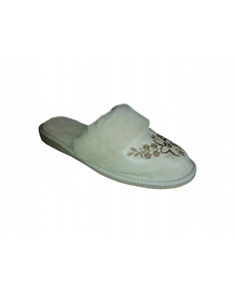 Women's insulated slippers with covered toe, beige house slippers 35