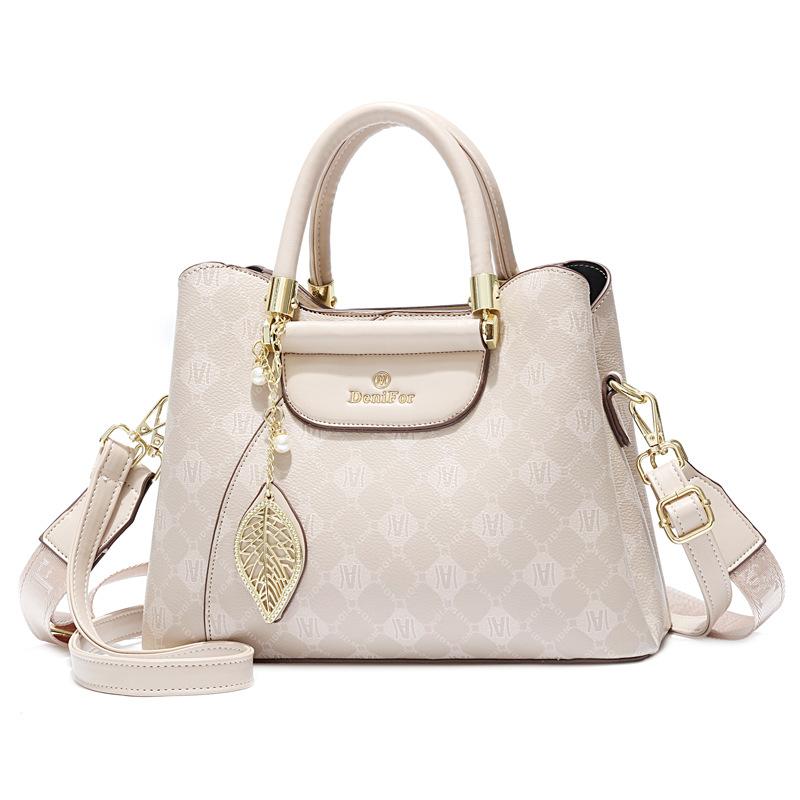 Manufacturer Large-capacity Handbag Women's 2025 New Fashion Commuter Shoulder Messenger Bag Versatile Women's Bag Women's Bag