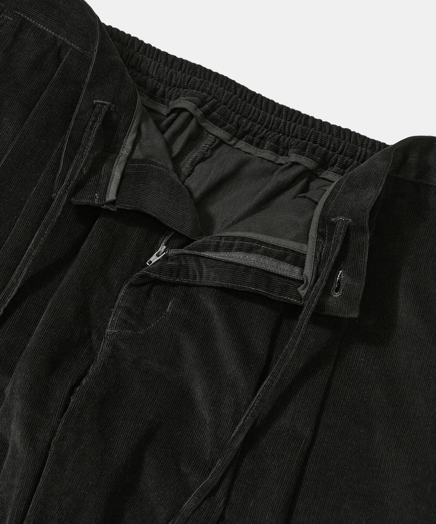 COLUMBIA UNIVERSITY Trajan Label Pintuck Wide-Fit Corduroy Pants_Black