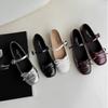 Черные французские туфли с юбкой, с мелким вырезом, на плоской подошве, женские, 2025, новая летняя балетная обувь, ретро, Мэри Джейн, женские туфли