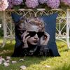 M-Madonna-A Чехол на подушку Двусторонний чехол для дома и автомобиля: Двусторонняя конструкция для максимального комфорта