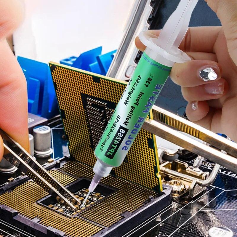 Sn42bi58 SMD Welding Paste 138℃ Low Temperature Lead-free Syringe No Clean Solder Paste For Iphone Repair Solder Paste