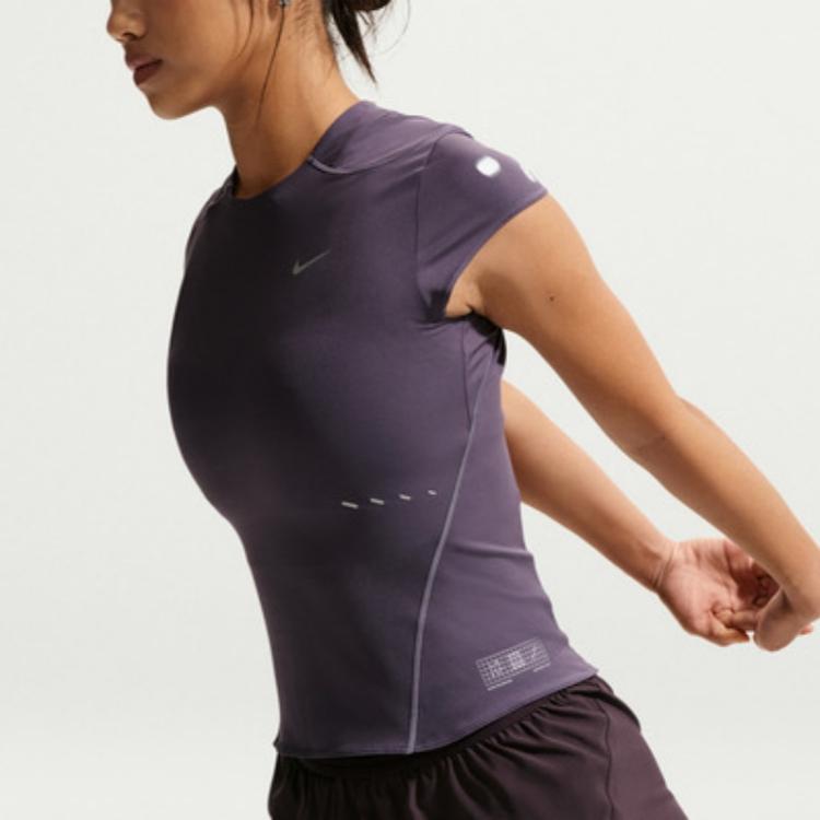 Nike Женская легкая беговая футболка Dri-FIT ADV Swift со светоотражающими элементами tops IR7590-573