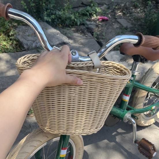 Детская плетеная корзина для велосипеда спереди с регулируемым ремнем для малышей, мальчиков и девочек, беговел, винтажная ручная работа, плетеная корзина для хранения из ротанга, аксессуары для велосипеда