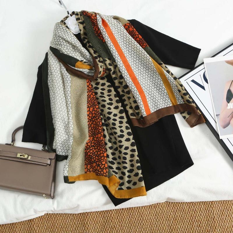 Fashion Color Matching Leopard Print Stone Pattern Printing Women's Scarf Silk Scarf Autumn and Winter Going Out Warm Scarf