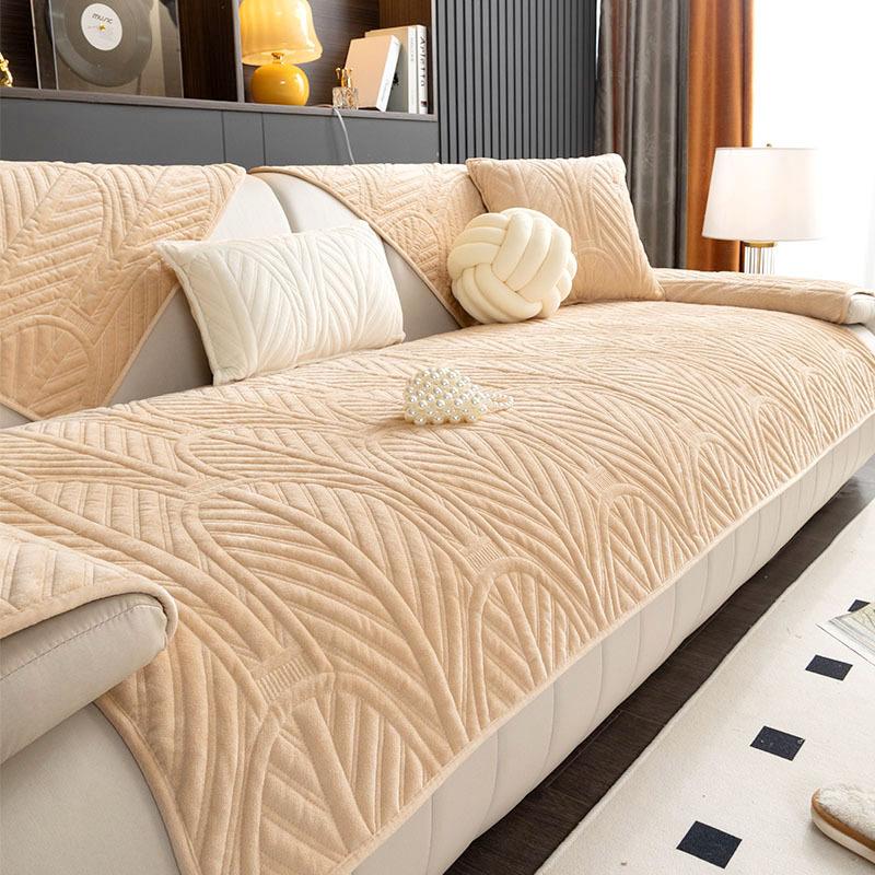 Кремовый ветер, плюшевая подушка для дивана, чехол для дивана в стиле ретро, ​​нескользящая подушка для дивана, осенний и зимний чехол для дивана, простой чехол.