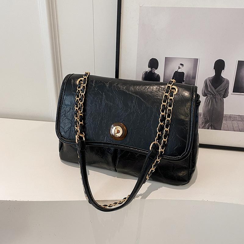 Сумка женская сумка-мессенджер 2024 года, новинка осени и зимы, вместительная, универсальная, популярная в этом году сумка на одно плечо с цепочкой