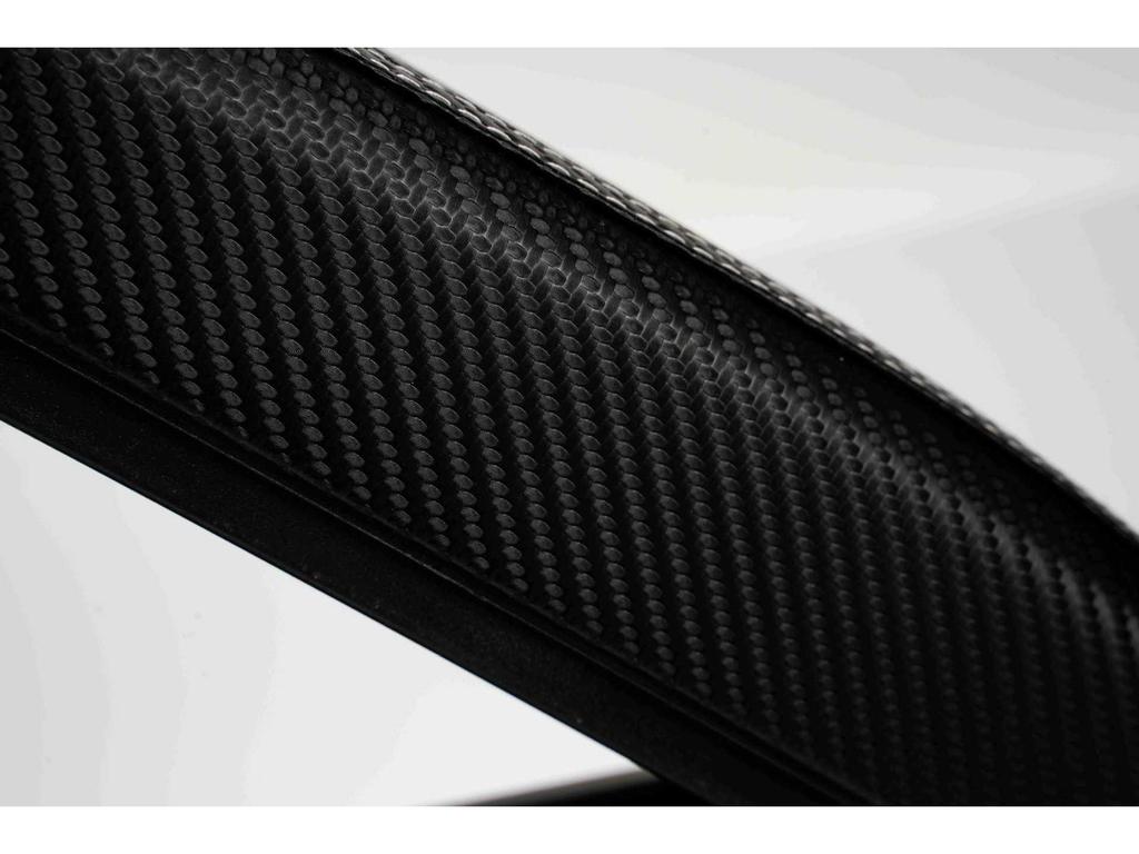 Кожаный подлокотник с рисунком из углеродного волокна для Suzuki Jimny JB64/JB74