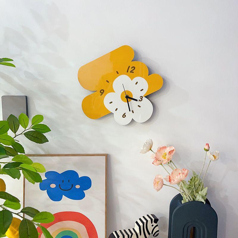 Simple and Creative Cartoon Artistic Flower Clock, Silent Wall Clock for Living Room and Dining Room, Cute Clock for Flower Shop