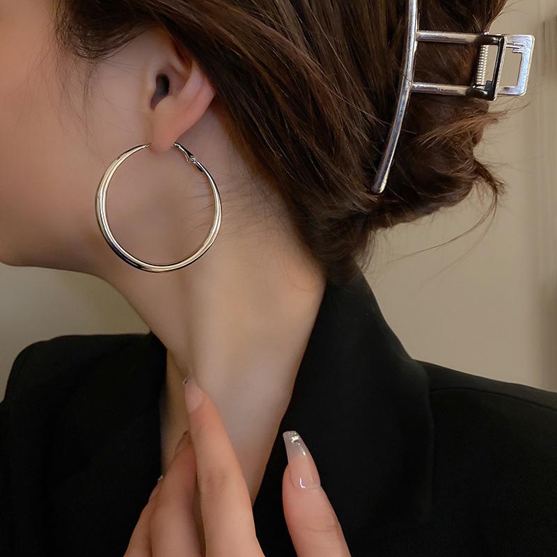 1 пара классических простых геометрических круглых больших серег-колец для женщин, модные простые преувеличенные большие круглые серьги, аксессуары
