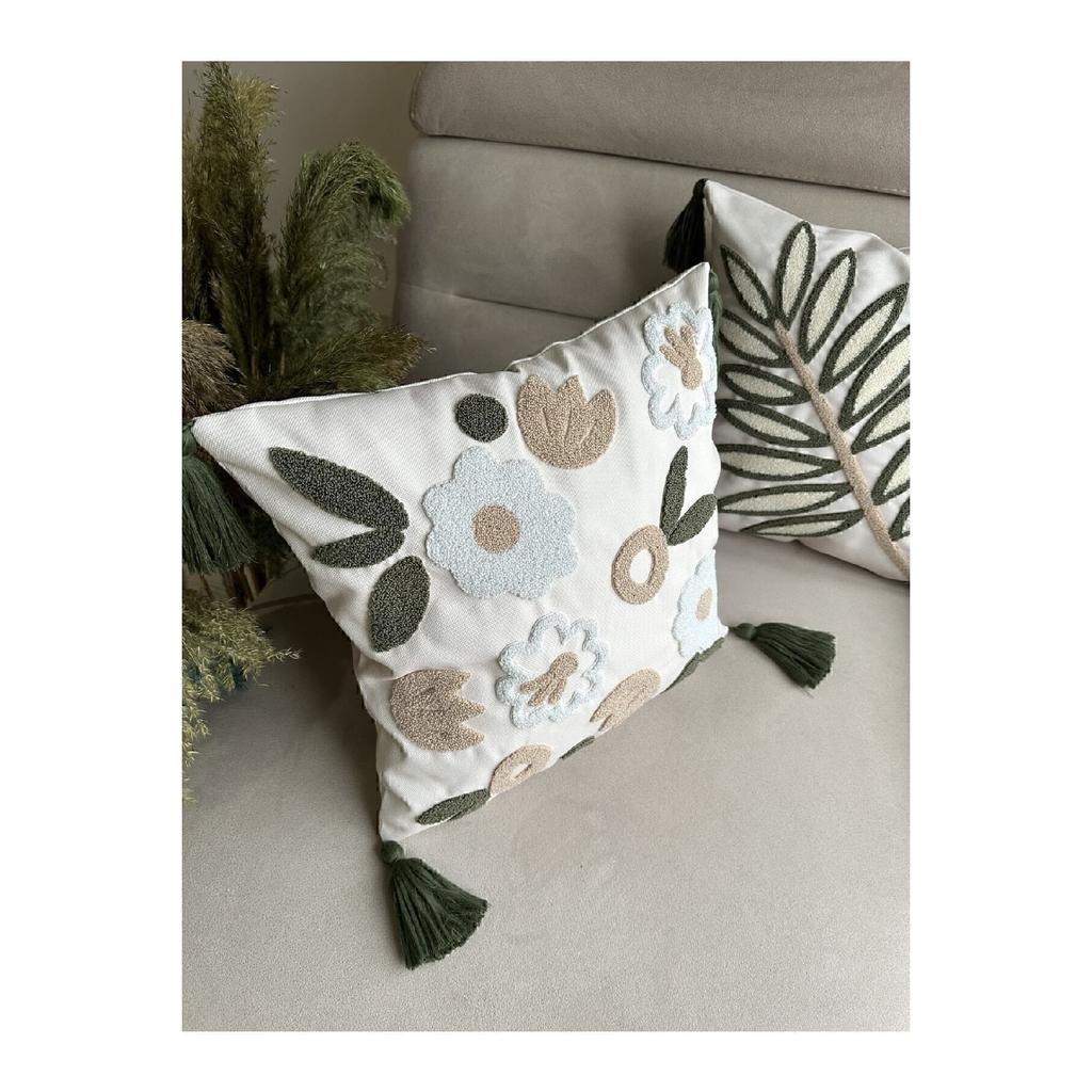 Buse Homes 2-piece Combination Punch Throw Pillow Cover