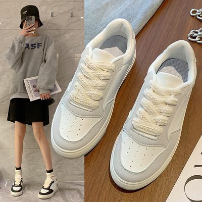 Новая весенне-осенняя цветовая гамма, женская пара, белые кроссовки, спортивная и повседневная обувь для скейтбординга, женская обувь на шнуровке