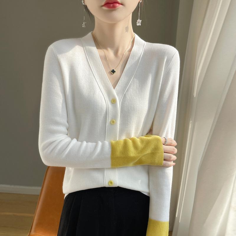 Весенне-осенняя женская вязаная куртка Полушерстяной свитер Свободный V-образный вырез Короткая лоскутная цветная застежка Верх Трикотажная куртка Кардиган