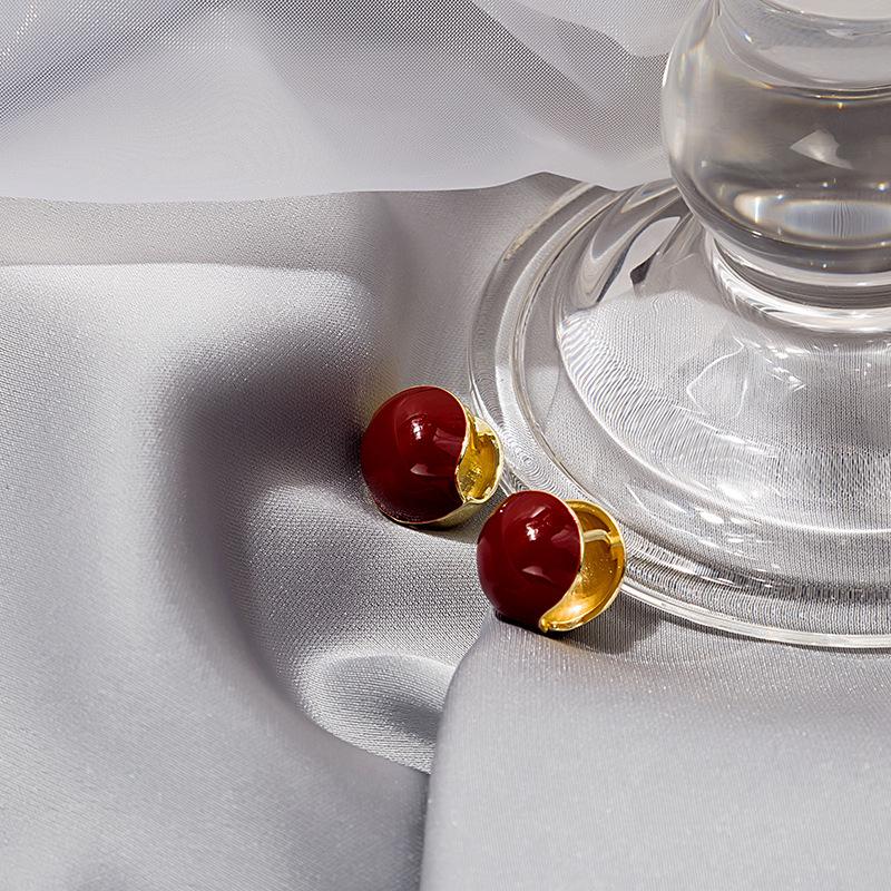 Серебряные серьги-игл с бриллиантами цвета красного вина в форме цветка - французский ретро-стиль с простыми пряжками