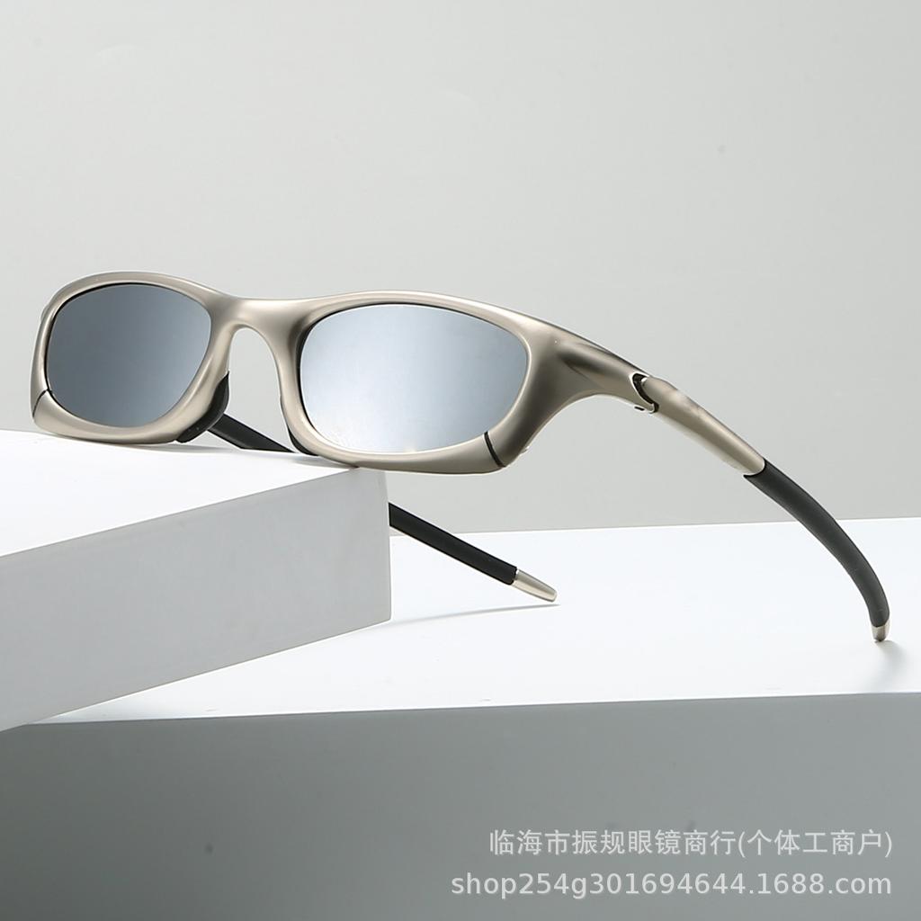 New European and American style outdoor sports cycling sunglasses with silver frames, polarized lenses, and a square, retro design, suitable for
