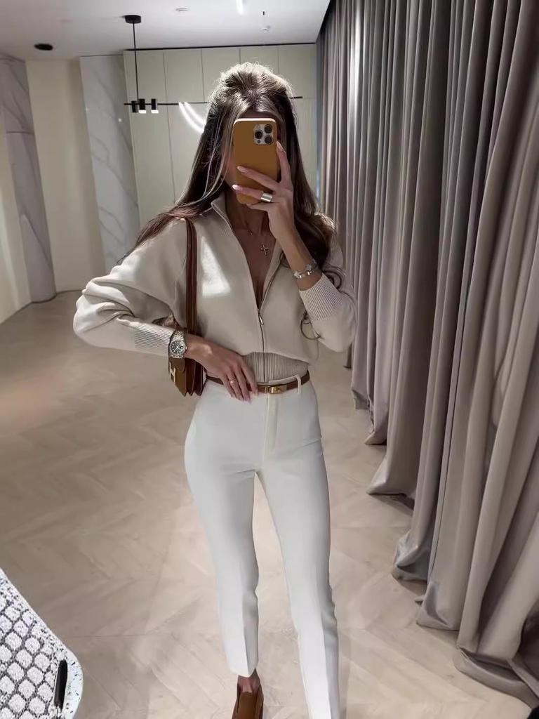 Осень 2024 Женский однотонный укороченный топ с универсальным облегающим кроем