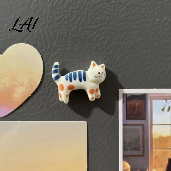 Cat Lover Magnets 5Pcs Cartoon Refrigerator Magnet Set Hand-painted Kitten for Fridge Shaped Ornaments Locker Whiteboard Kitchen Decoration