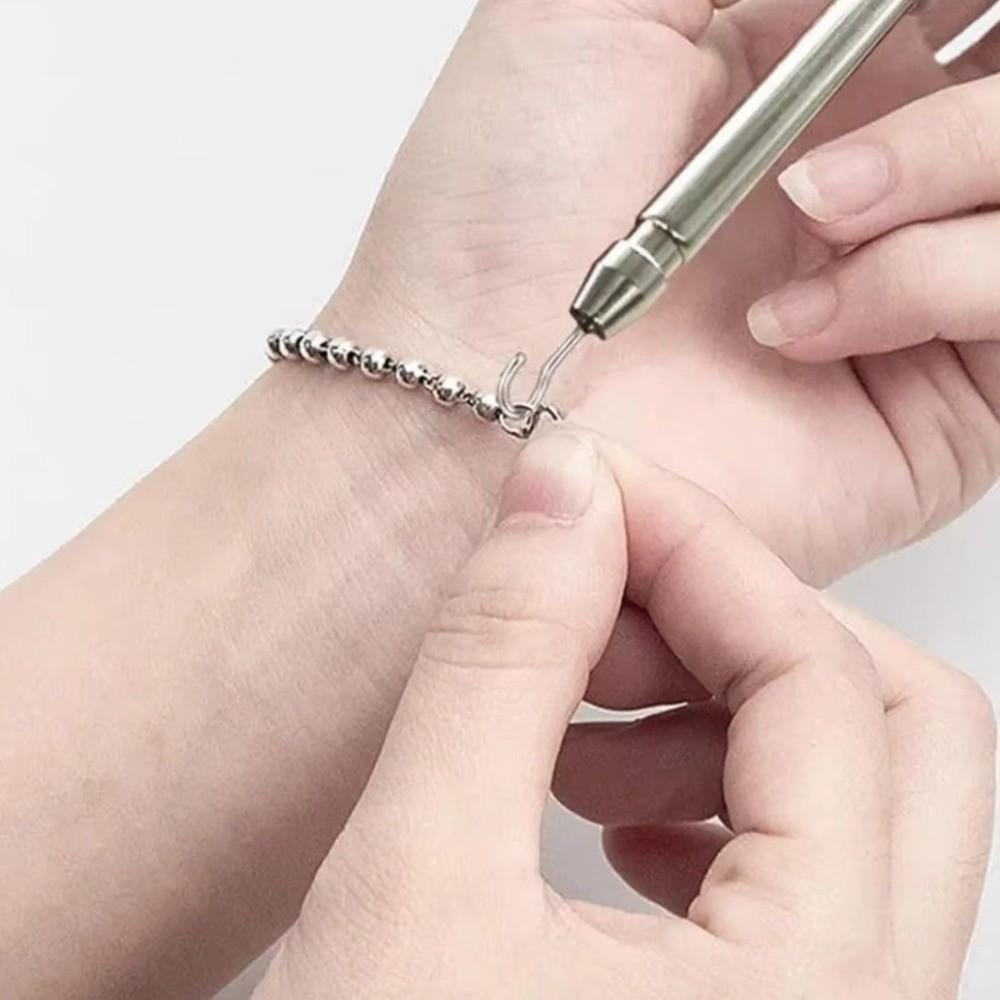 Retractable Necklace Clasp Helper Labor-saving Clasp Wearing Aid Hanging Device Watch Strap Helper