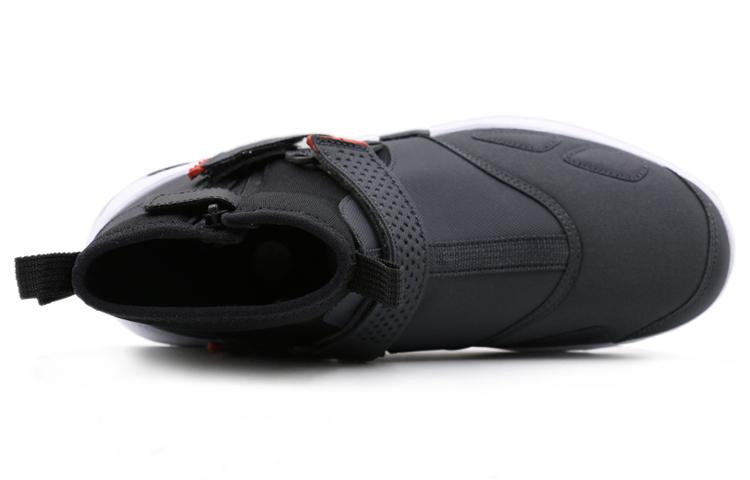 Jordan Trunner High Triple Black AA1347-003