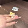 Заколка для волос Флокированная Кошка Обнимает Рыбу Дизайн Зажим для волос Мягкий Исцеляющий Множество Стилей Выражения Универсальный Аксессуар для волос