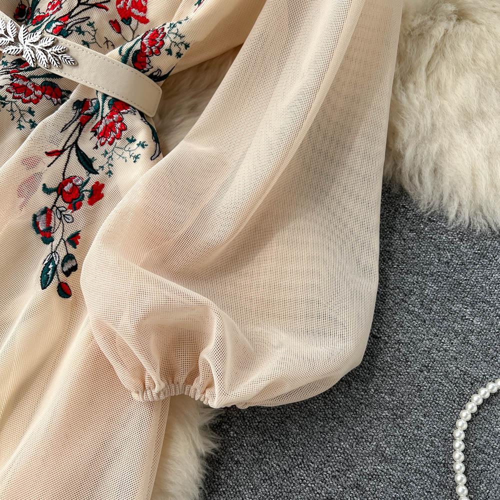 Осеннее платье феи с вышивкой в ​​тяжелой промышленности и бисером, с длинными рукавами, новое элитное женское платье в стиле феи