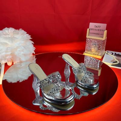 Корейская версия однотонных тапочек на толстой подошве для женщин, модные прозрачные тапочки на каблуках 2025 года, летние квадратные каблуки, легкие, высокие