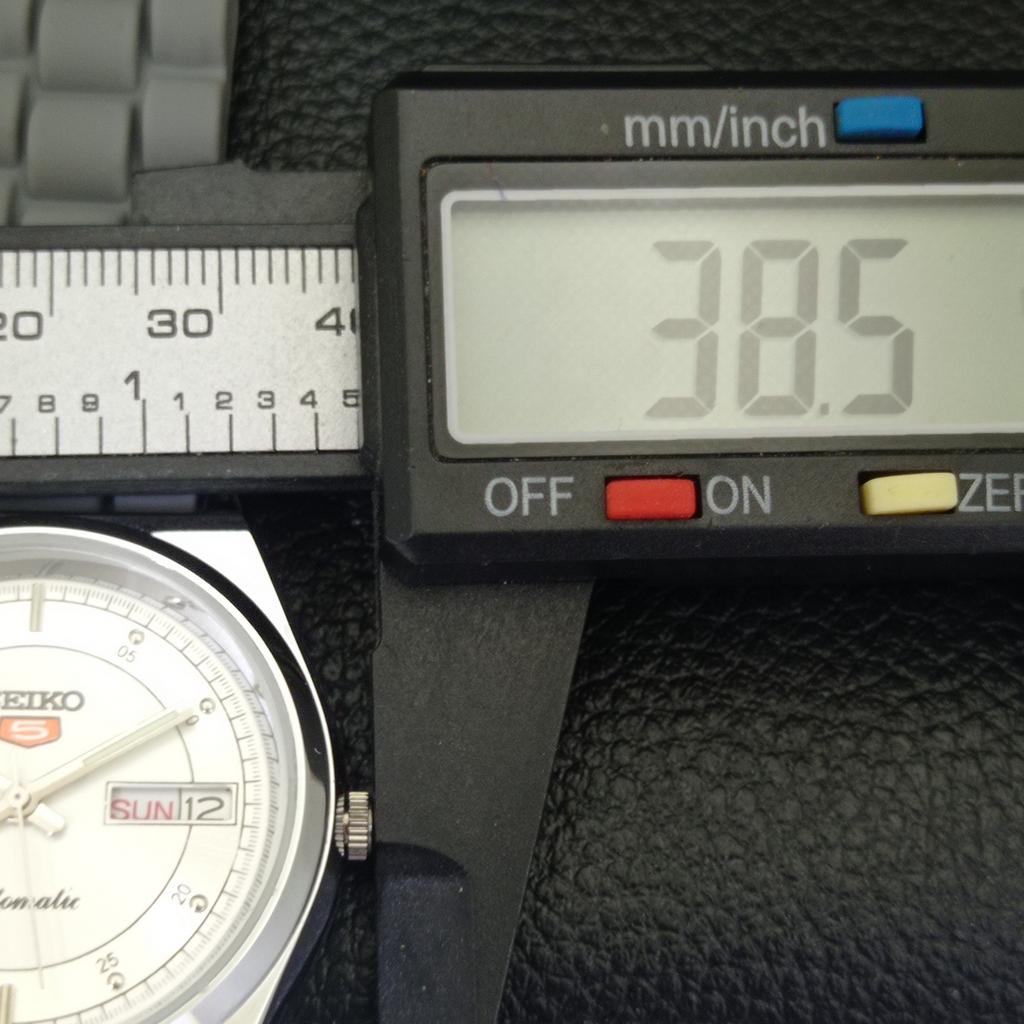 ВОССТАНОВЛЕННЫЕ ВИНТАЖНЫЕ АВТОМАТИЧЕСКИЕ МУЖСКИЕ ЧАСЫ SEIKO 5 JAPAN СЕРЕБРЯНЫЙ ЦИФЕРБЛАТ a434686-2
