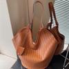 Simple and Fashionable Retro Woven Mother and Child Bag Women's 2025 New Large-capacity Casual Shoulder Tote Bag Commuter Bag