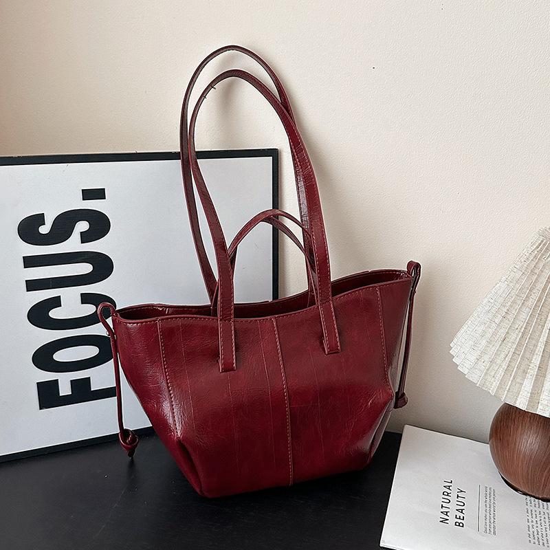 Нишевый дизайн ретро сумка подмышку новая осенняя для поездок на работу универсальная большая вместимость сумка на плечо