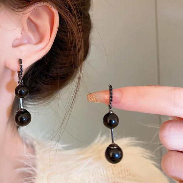 1pair Vintage Black Small Ball Earrings, Niche Temperament Earrings, Women's Versatile Earrings