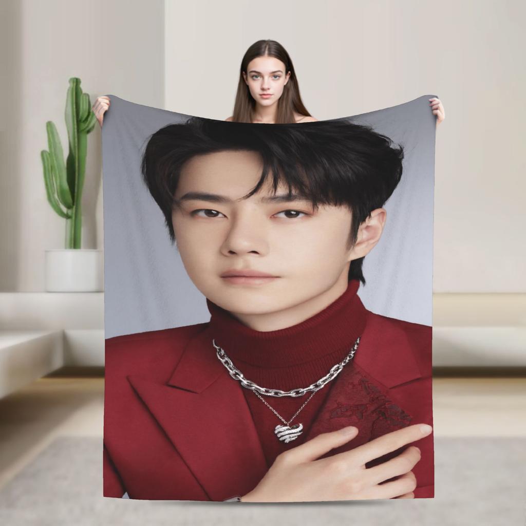 W-Wang Yibo Plush Blanket Children Flannel Throw Blanket For Couch Chair Warm Soft Customized Quality Bedspread Birthday Present