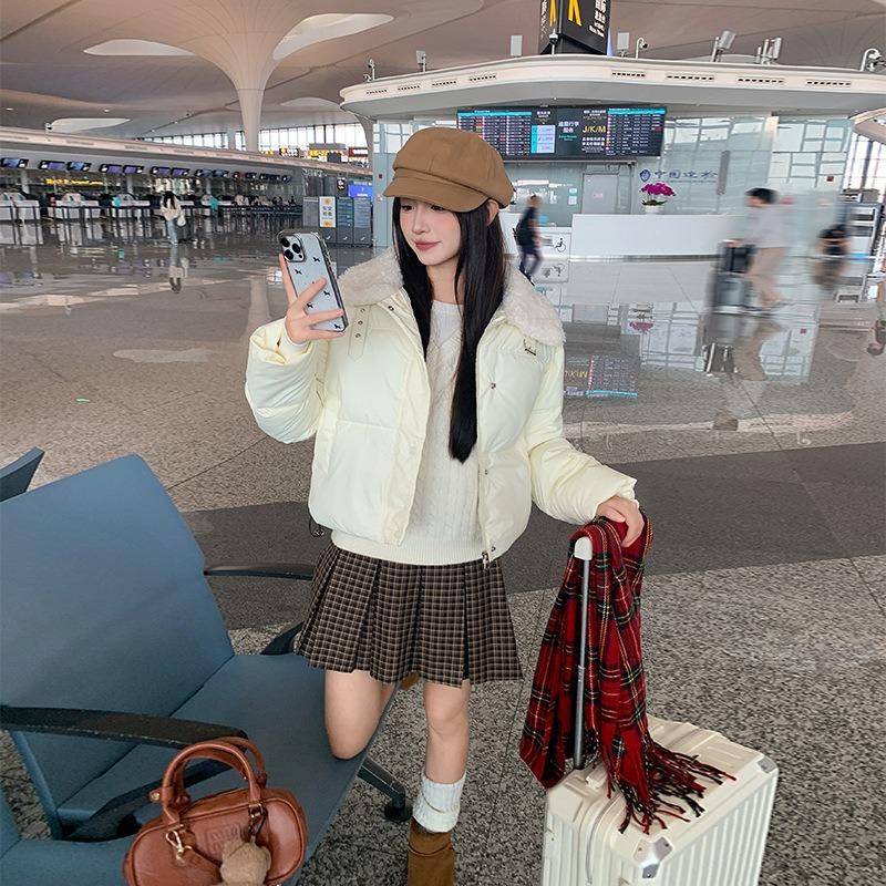 Женская новая зимняя модная крутая куртка с лацканами из овечьей шерсти, короткая универсальная бархатная куртка с подкладкой