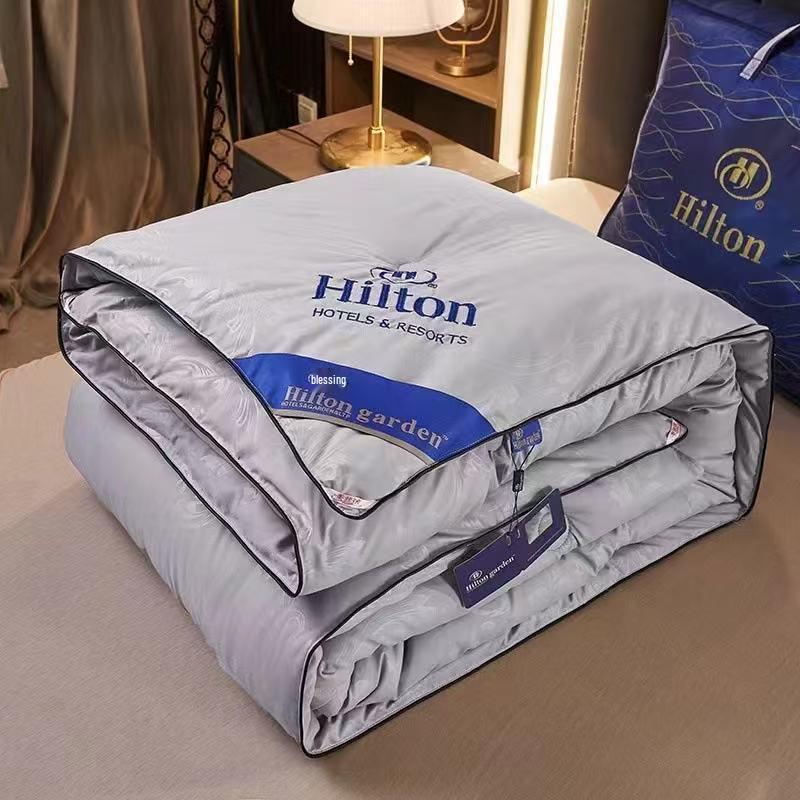 Шелковое одеяло Hilton для всех сезонов – Двуспальное хлопковое одеяло-подарок для студенческого общежития