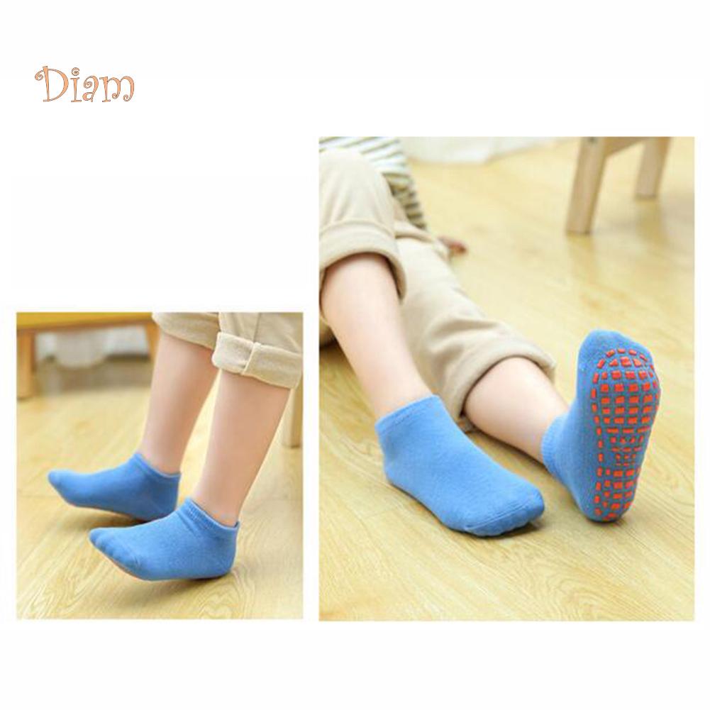 Носки с противоскользящей подошвой