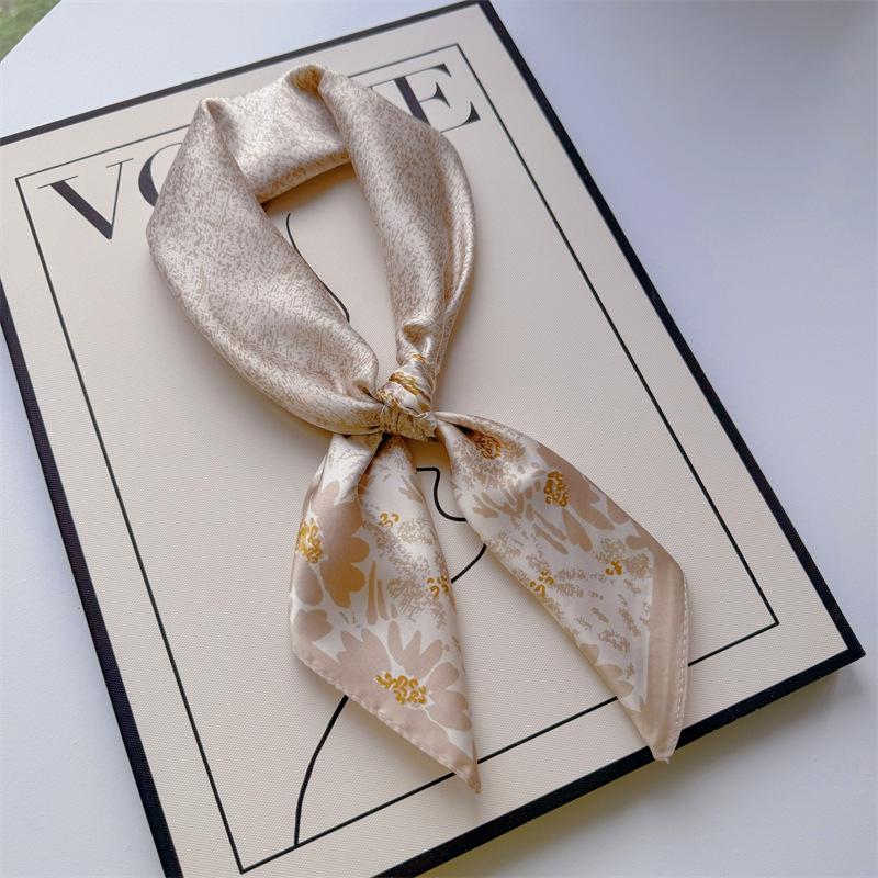 New Hundred Hundred Satin Letter Print Neckerchief 70×70 Silk Scarf Small Square Scarf High Sense of French Scarf
