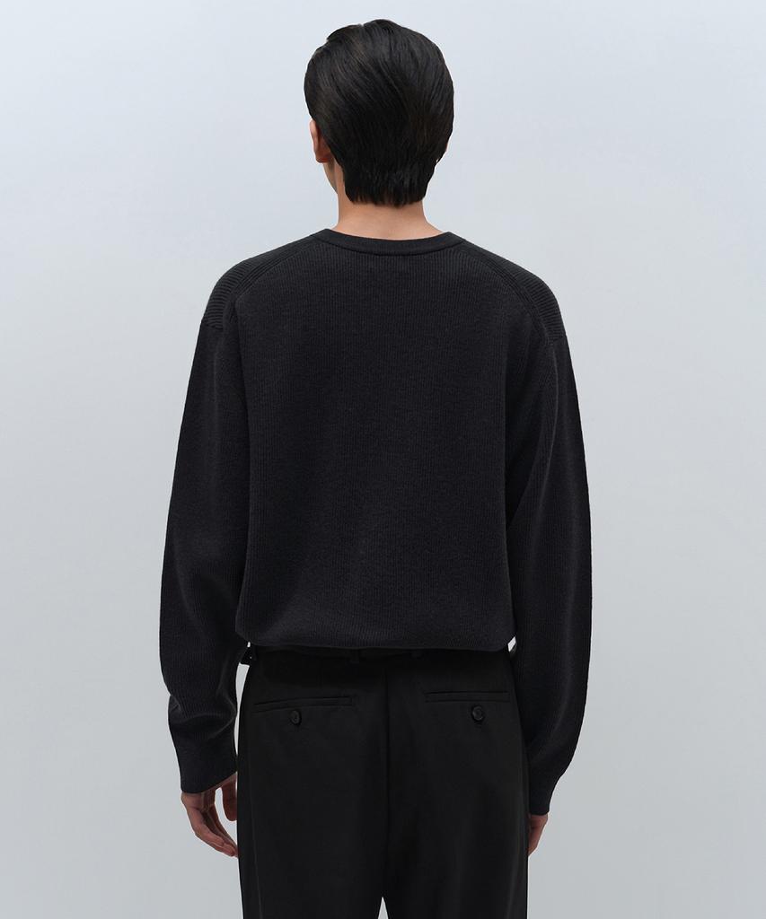 Musinsa Standard [Victoria Wool] Минималистичный вязаный хенли в рубчик [Темно-серый]
