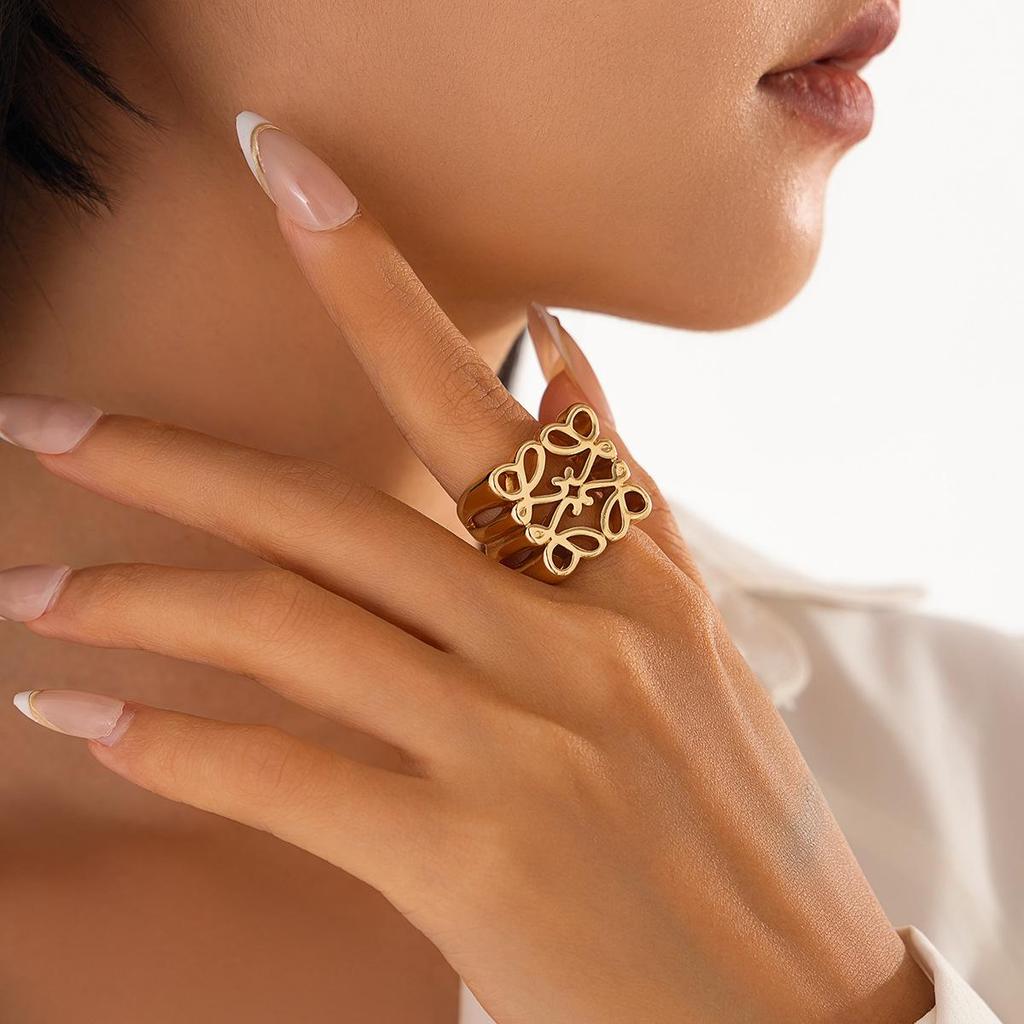 Кольцо из сплава Cold Wind, нестандартные креативные квадратные полые кольца, набор новых модных колец в литературном ретро-стиле, легкое роскошное женское кольцо для поездок на работу