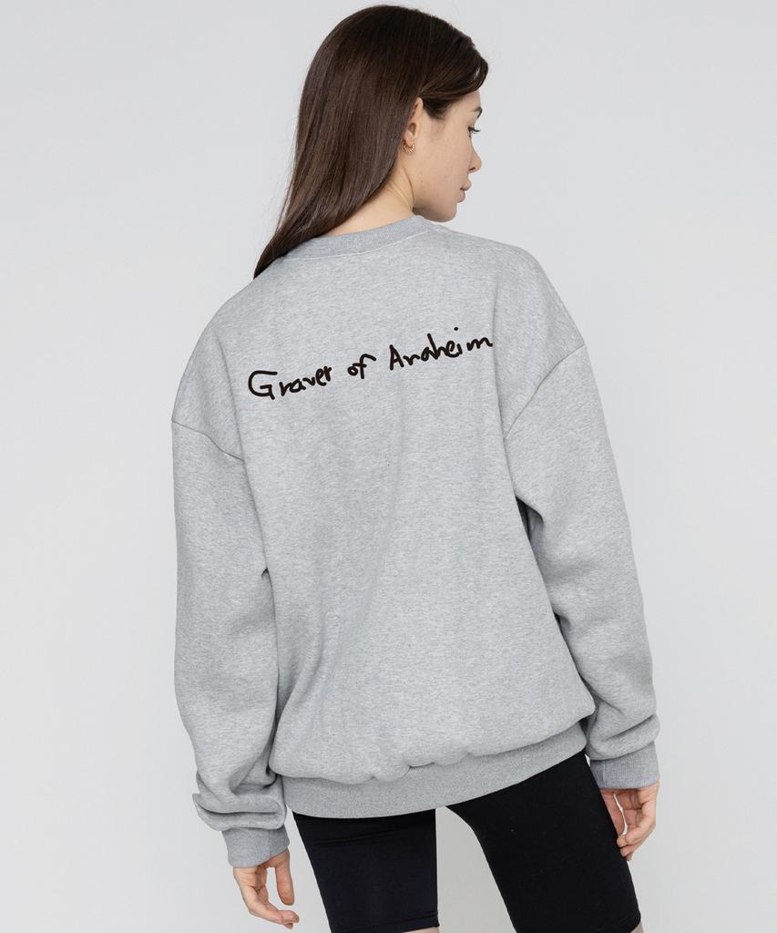 GRAVER [Unisex] Human Puppy Walk Back Logo Sweatshirt_Gray