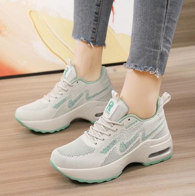 Новые женские кроссовки на платформе с танкеткой весна-осень, высококачественная сетчатая дышащая женская обувь с увеличенным размером, повседневная обувь