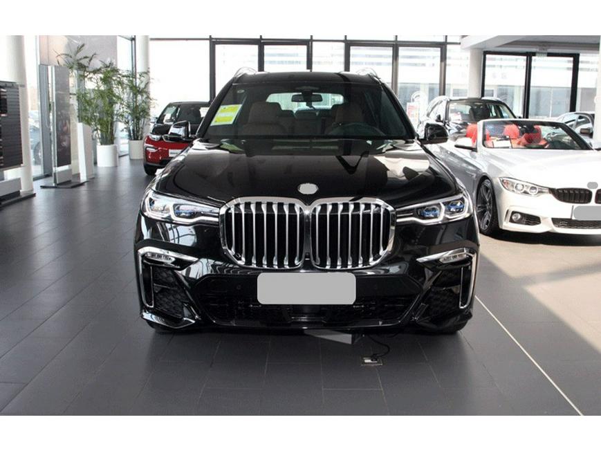 Подходит для BMW X7 G07 (2019-2022 гг.) MT Спорт: передний/задний бампер, боковые юбки, решетка радиатора, пакет роскоши.